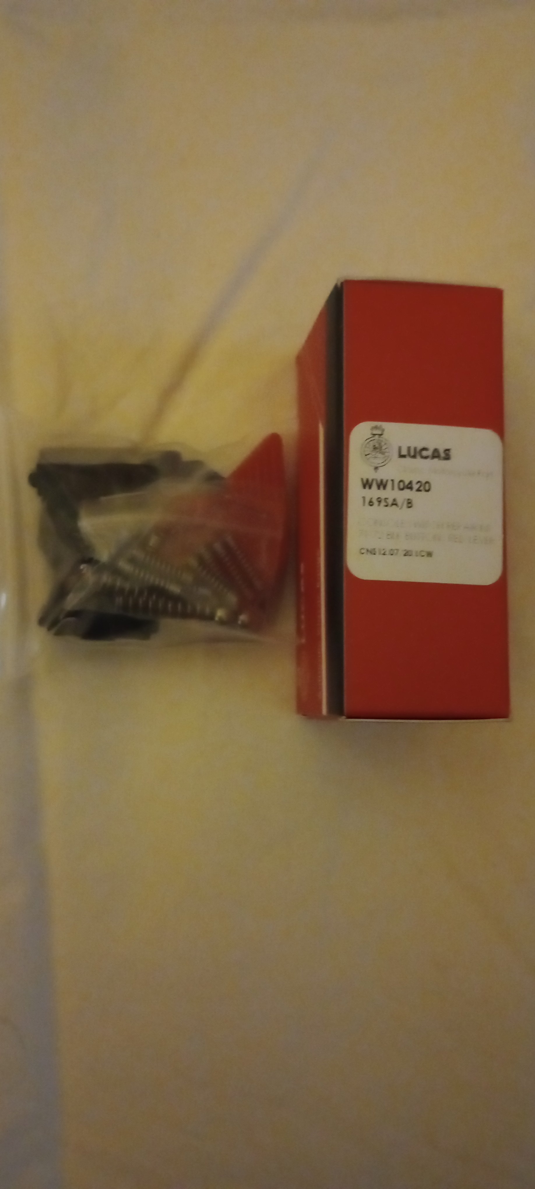 169SA/B LUCAS CONSOLE REPAIR KIT 7172 BLACK BUTTONS RED LEVER